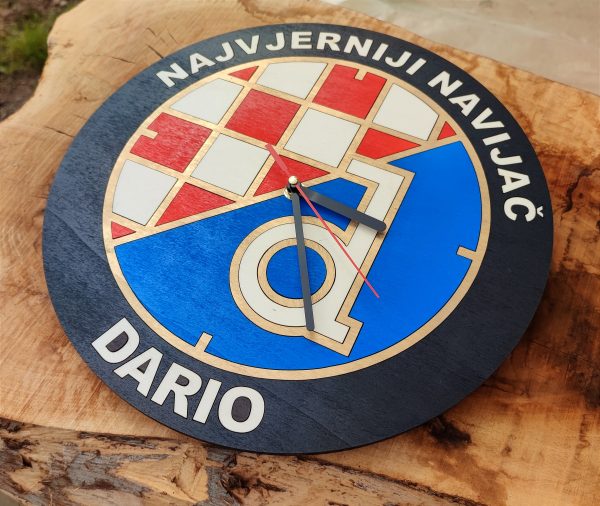 Zidni sat Dinamo