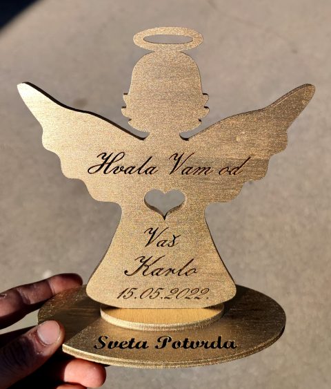 Drvene zahvalnice za pričest anđeo s gravurom