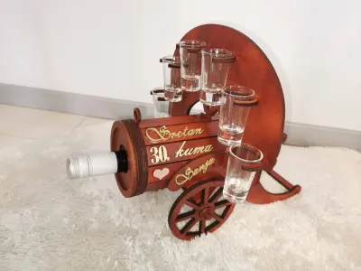 Mini bar u obliku topa