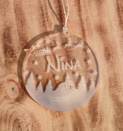 Personalizirana božićna kuglica s imenom