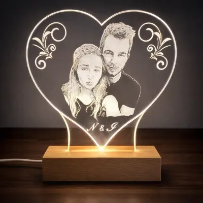 Ambijentalna noćna lampa srce